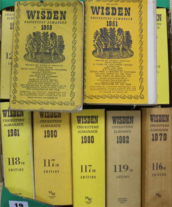 12 John Wisden - Cricketers Almanack - 1951,52-1979, 1980 (2), 1981-1986, 1989, 1992